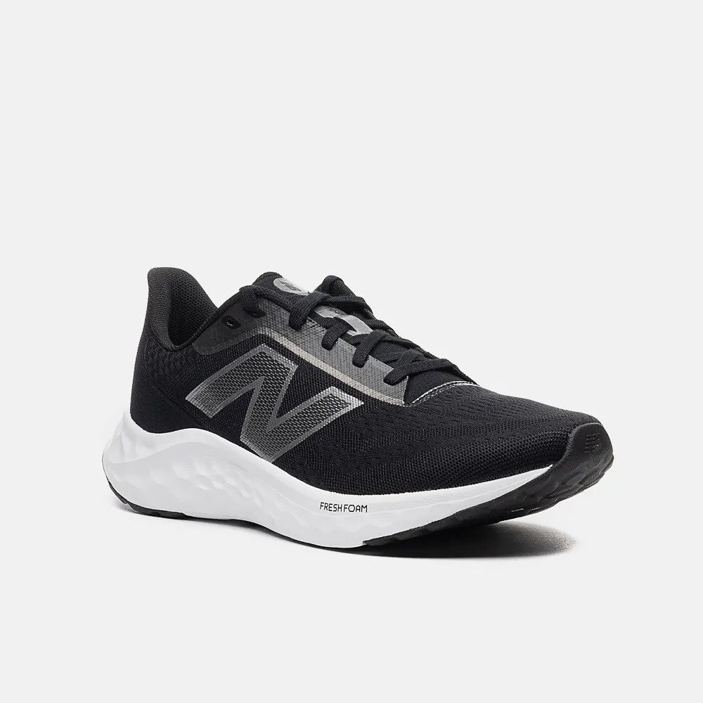 TENIS NEW BALANCE MARISHIV4 Preto 4