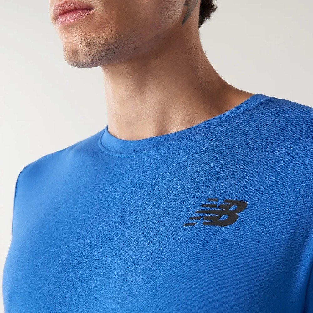 Camiseta New Balance Ative logo - masculino - azul e preto Azul 4