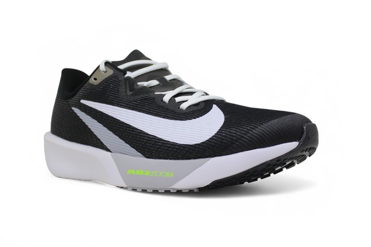 Tenis Nike Air Zoom Rival Fly 4 - masculino - preto e branco Preto 2