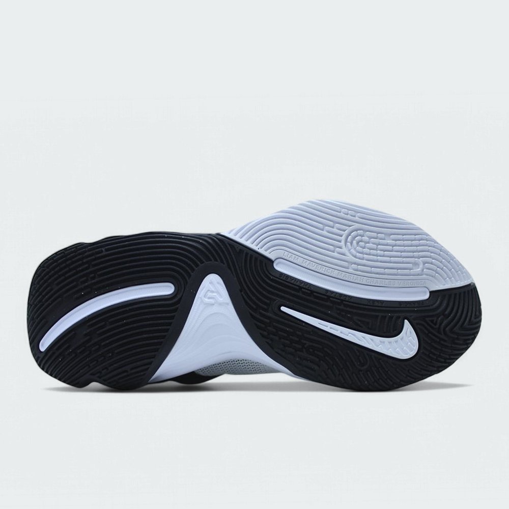 Tenis Nike Giannis Immortality 3 - masculino - preto e branco Preto/Branco 4