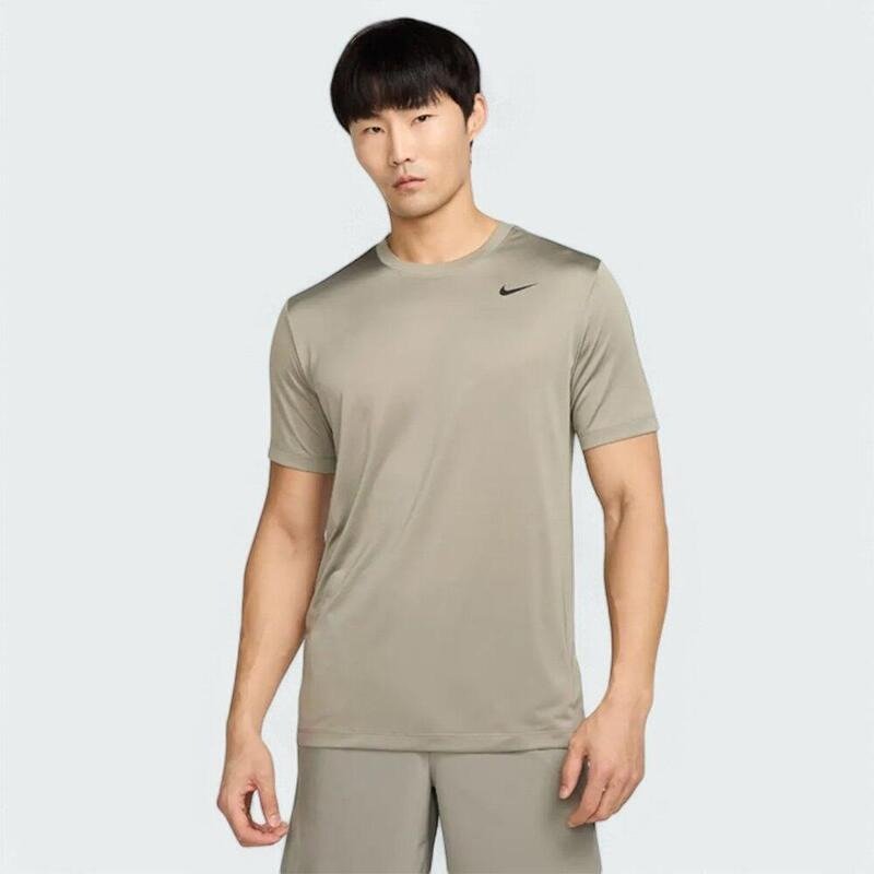 Camiseta Nike Dri-Fit Legend - masculino - verde