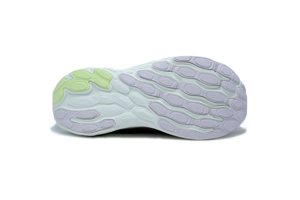 Tenis New Balance Fresh Foam X 1080v13 - feminino - rosa claro Rosa 4