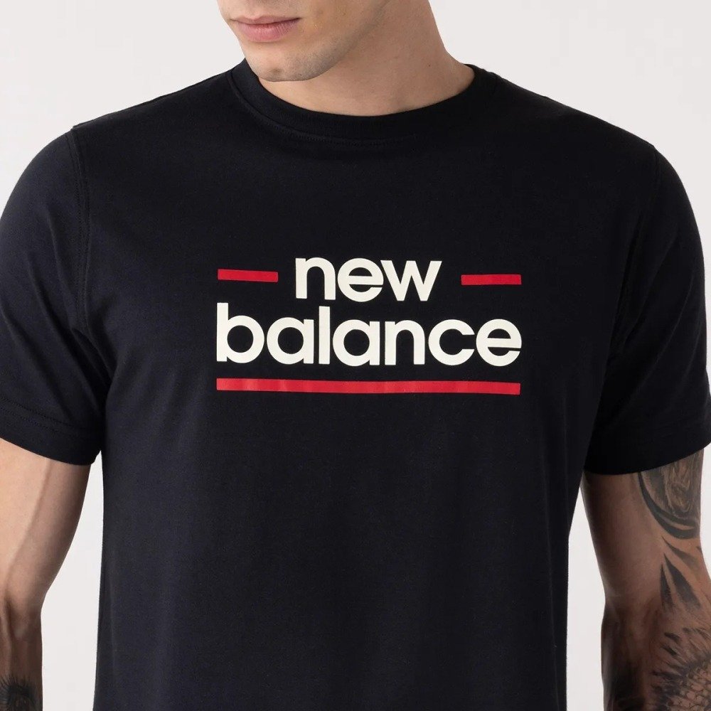Camiseta New Balance Linear Lines - masculino - preto - vermelho e branco Preto 4