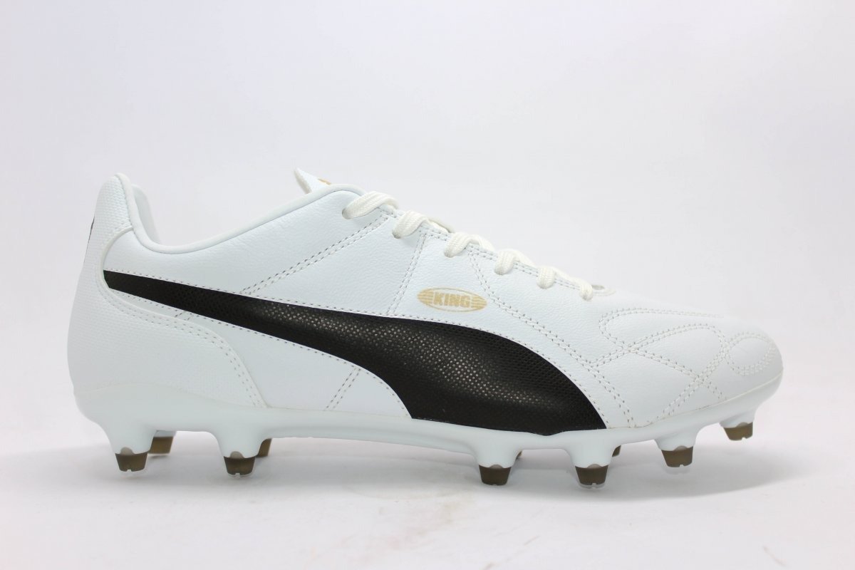 Chuteira campo Puma King FG BDP - unissex - branco e preto