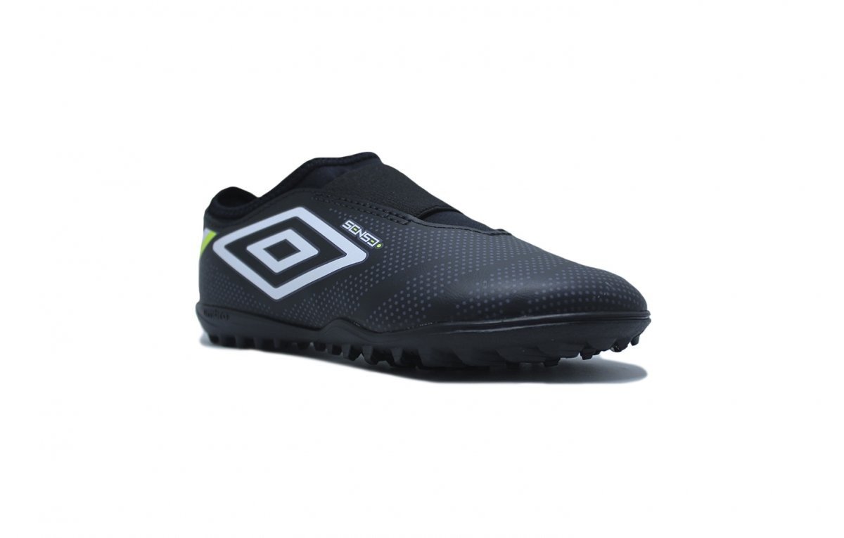 Chuteira society Umbro Sense Kids infantil - unissex - preto e branco Preto 5