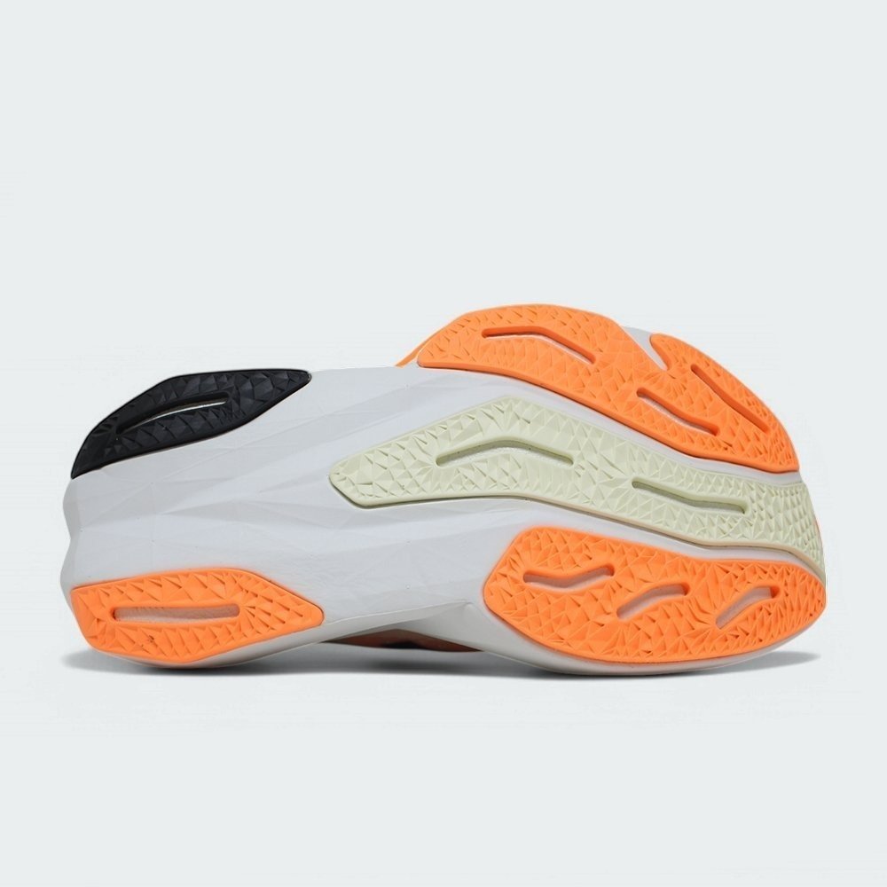 Tenis New Balance Rebel V4 - feminino - branco e laranja Bege 4