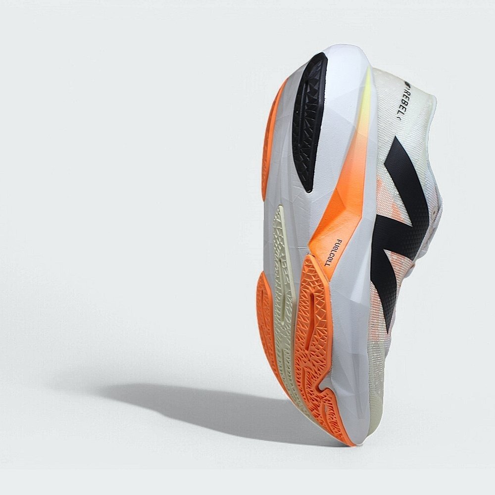 Tenis New Balance Rebel V4 - feminino - branco e laranja Bege 5