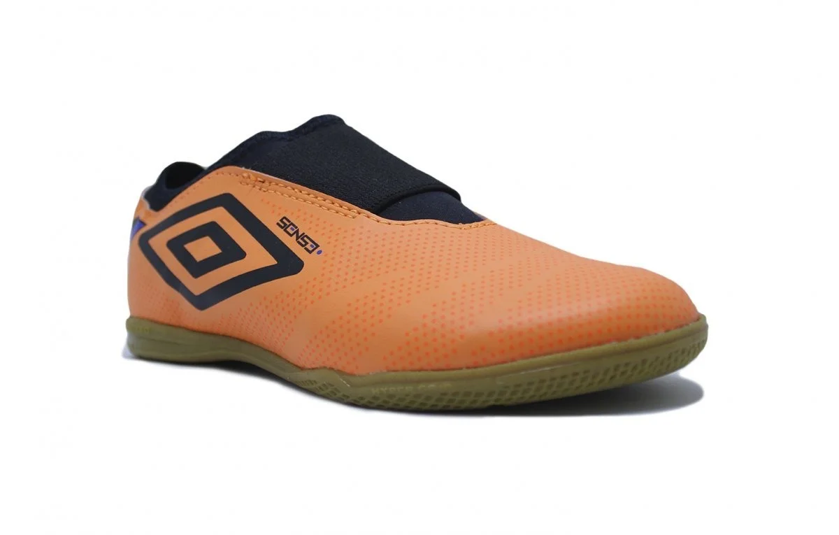 Chuteira futsal Umbro Sense Kids infantil - unissex - laranja e preto Laranja 2