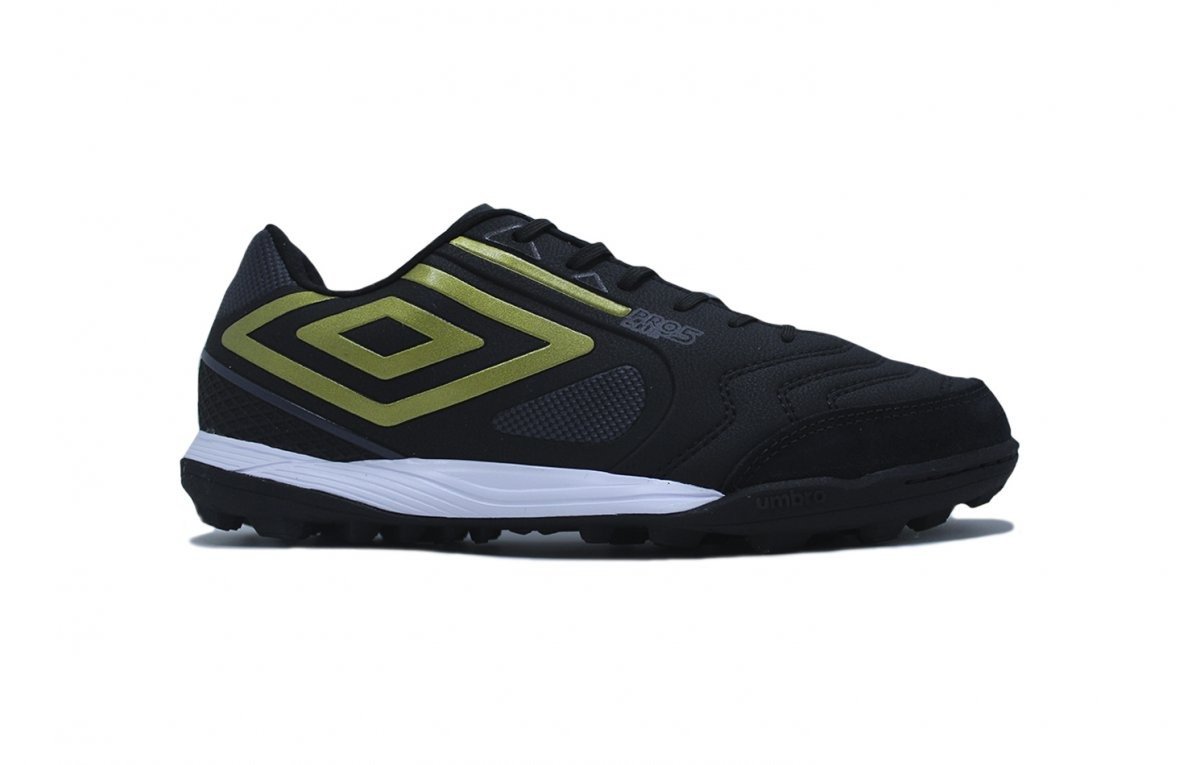 Chuteira Society Umbro Pro 5 Bump Club - unissex - preto e dourado