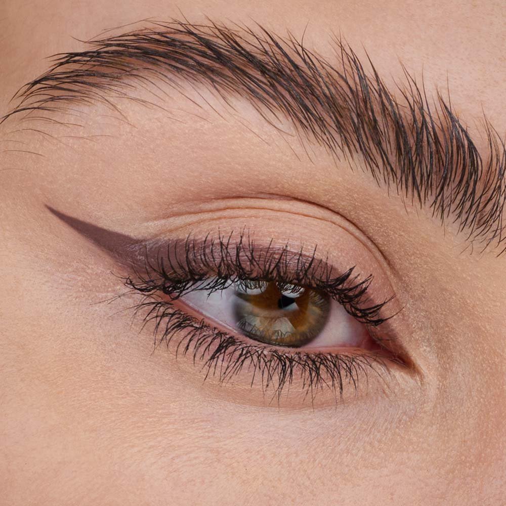 Delineador Catrice Matte Calligraph Artist 010 Roasted Nuts 7