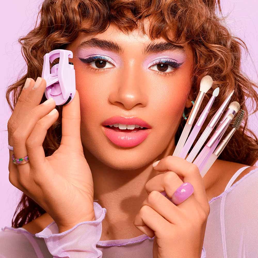 Real Techniques Pastel Pop Frosted Lids Eye Kit - 6 Pincéis para Olhos + 1 Mini Curvador de Cílios ÚNICO 3