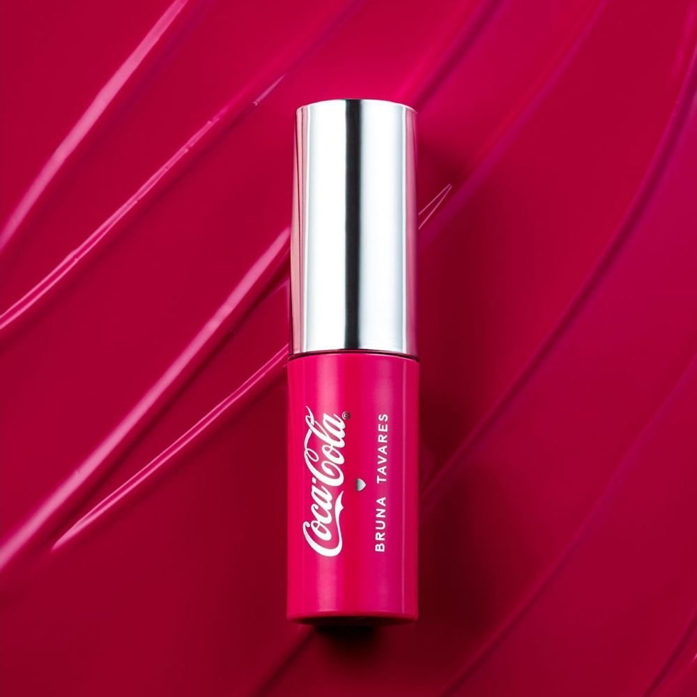 BT Coca Cola Tint Labial Oil Tint 4.75g Bruna Tavares Bold 4