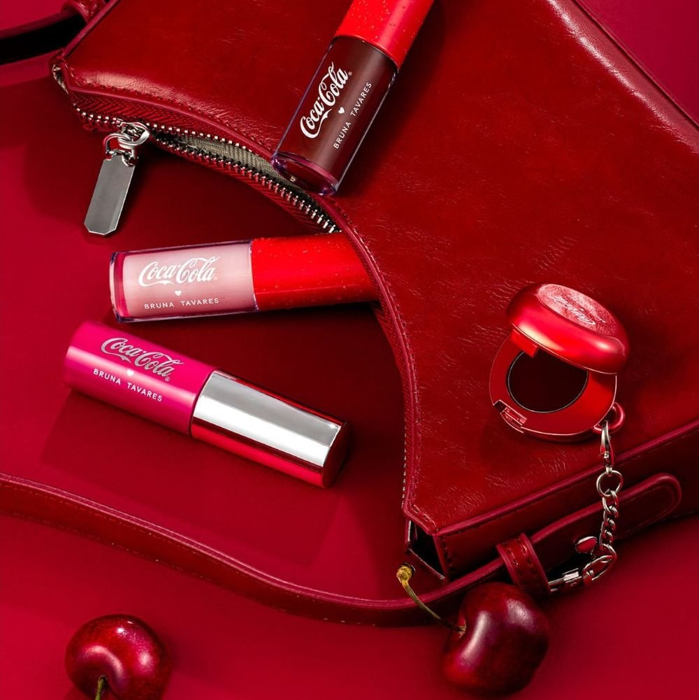 BT Coca Cola Tint Labial Oil Tint 4.75g Bruna Tavares Bold 6