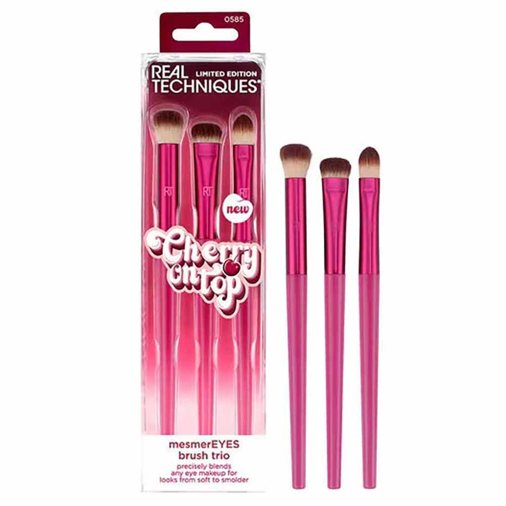 Kit de Pincéis Real Techniques Cherry On Top MesmerEYES Brush Trio ÚNICO 4