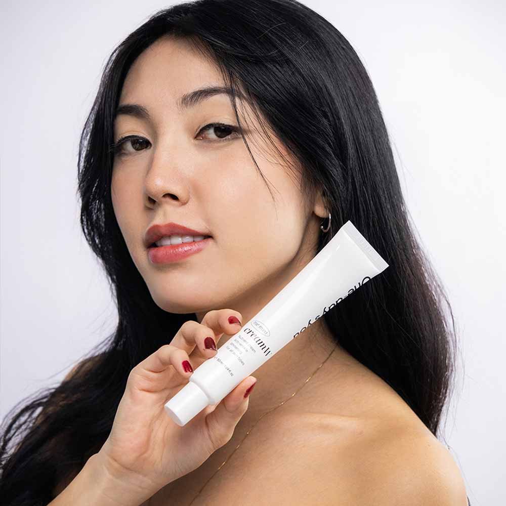 Creme Clareador Nutritivo One Day's You Me Nyeo Creme W 50ml 3