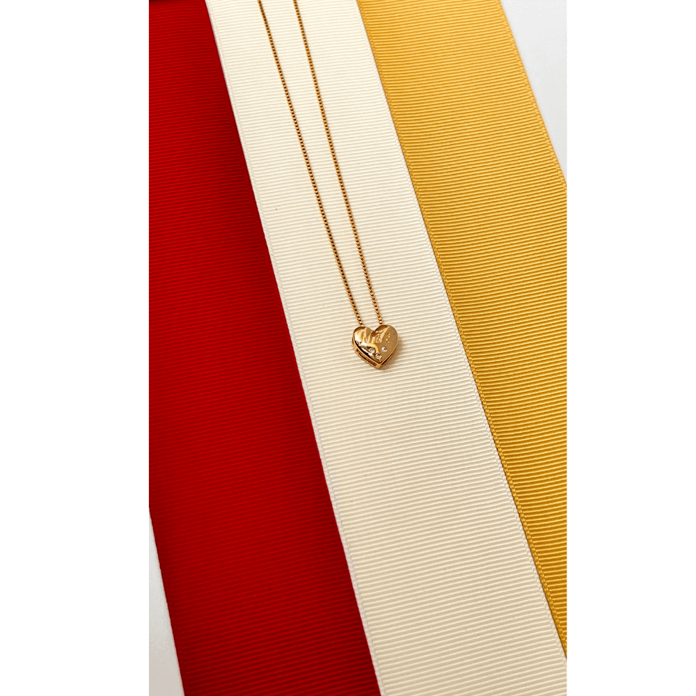 Colar de Coracao escrito Mae com 3 micro pontos de zirconias banhado em ouro 18k cordao Dourado 3