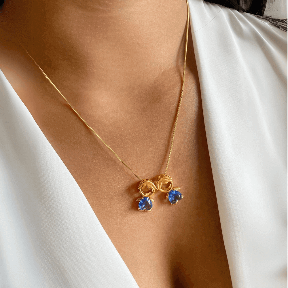 Colar com filhos dois meninos cristal azul banhado em ouro Dourado 2