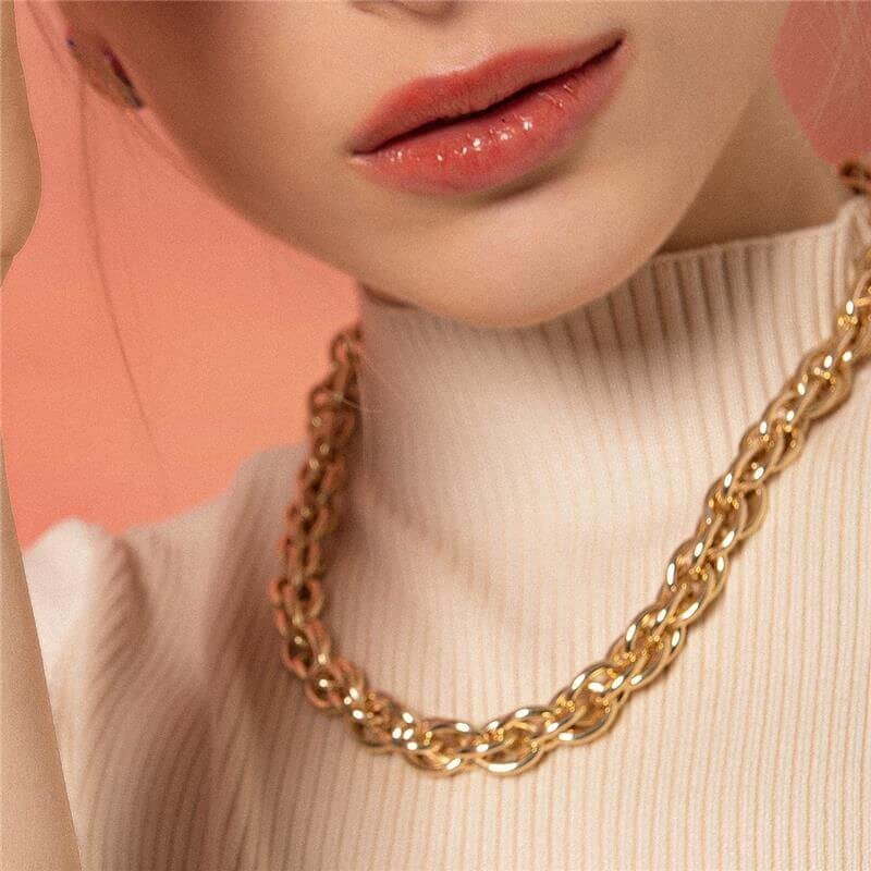 Colar de Elos trancados lisos banhado em ouro 18k Dourado 2