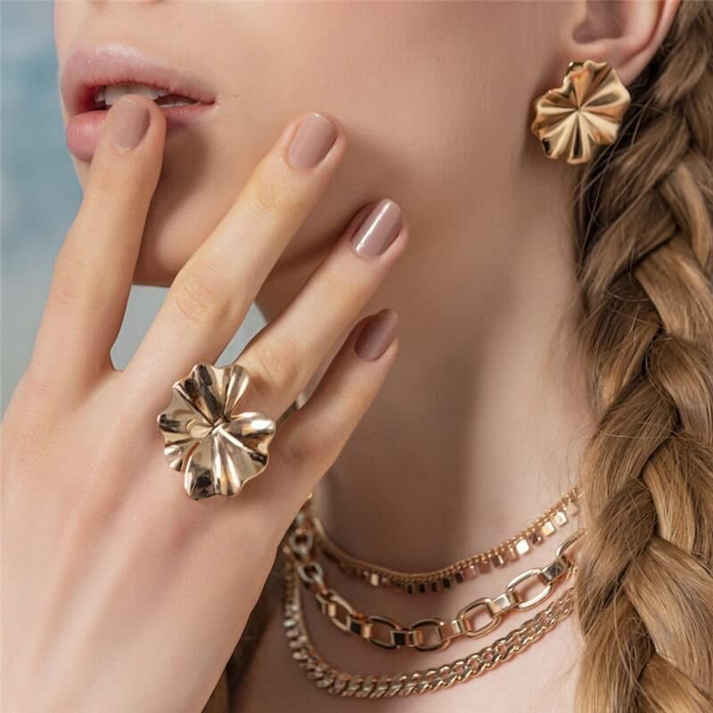 Colar com Elos retangulares lisos banhado em ouro 18k Dourado 2