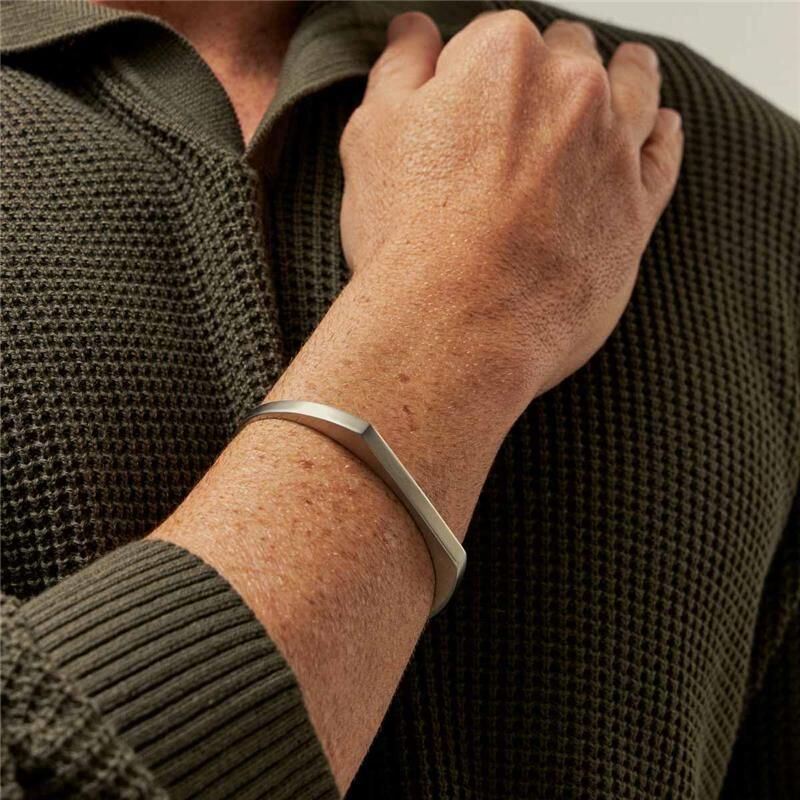 Bracelete masculino com abertura quadrado aco acetinado Prata 3