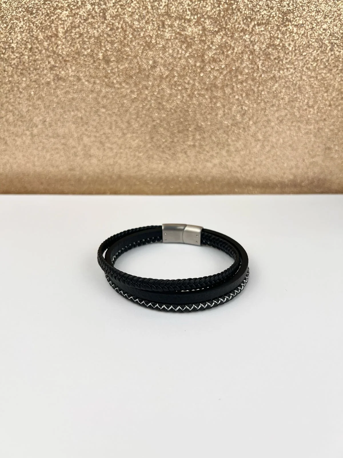 Pulseira masculina 3 voltar couro legitimo  em aco Preto 2