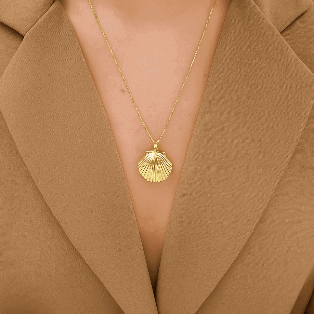 Colar Relicario Concha Banhado a Ouro 18k - 2 Fotos Dourado 2