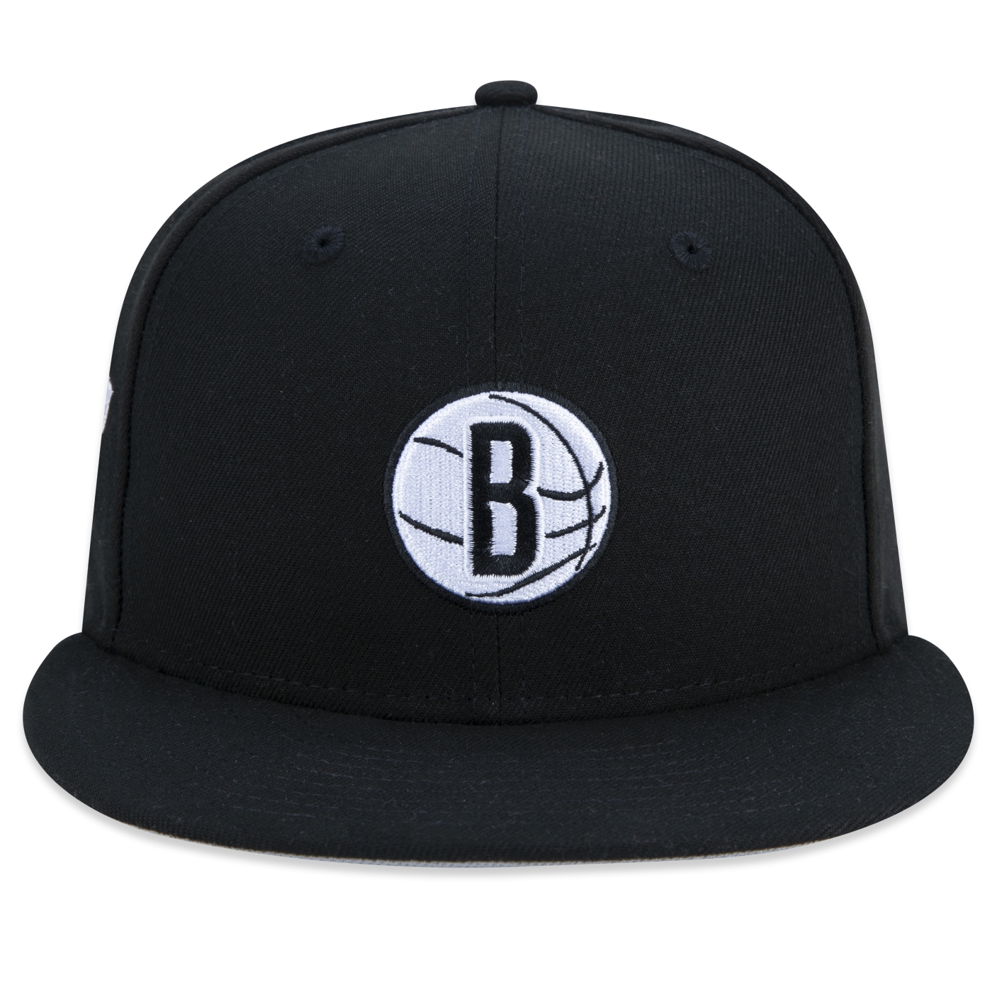 Bone New Era 59FIFTY Brooklyn Nets Club House Preto 3