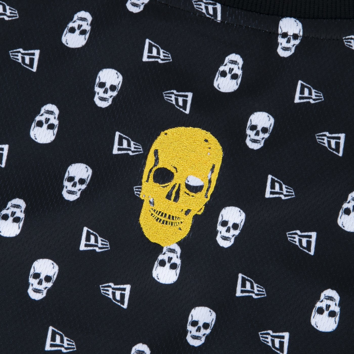 Regata New Era Collab Alexandre Herchcovitch AH Preto 4