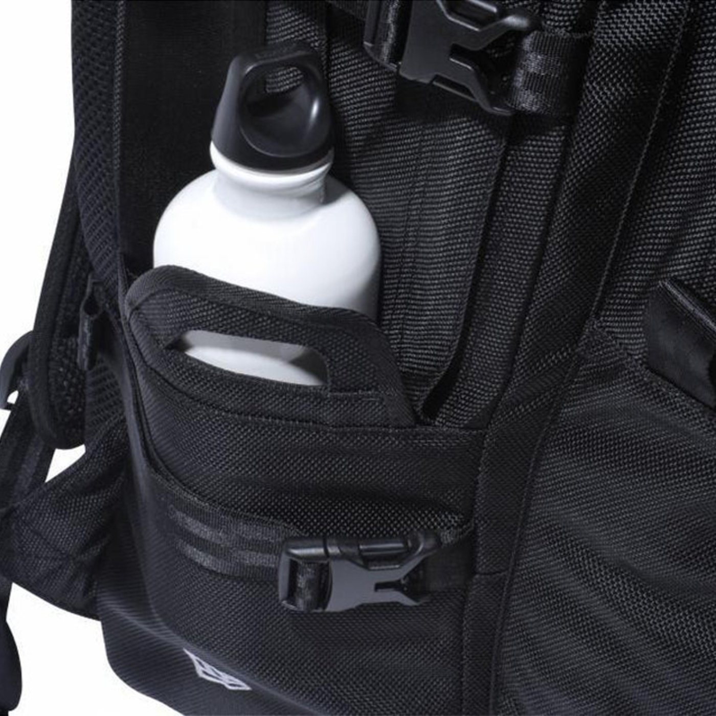 Mochila New Era Carrier Pack Logo 35L Preto 5