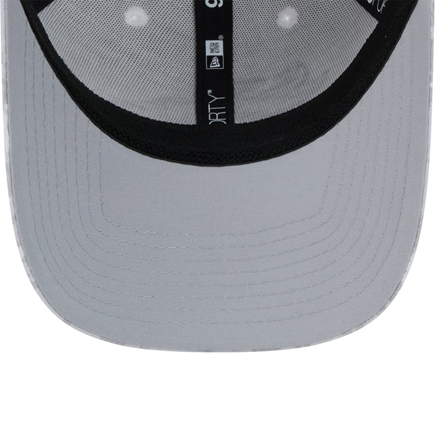 Bone New Era 9FORTY Stretch Snap Kansas City Chiefs NFL Salute To Service 2024-25 Cinza/Branco 7