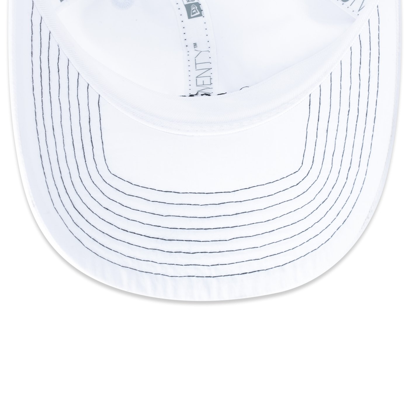 Bone New Era Feminino 9TWENTY Branded Branco 7