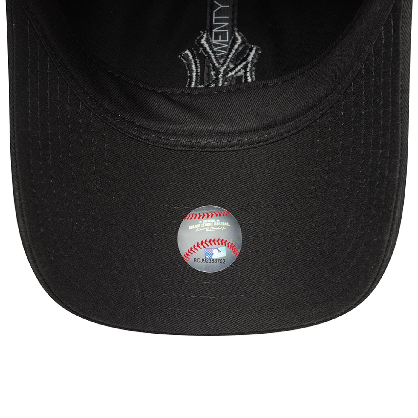 Bone New Era Feminino New York Yankees Bow Back Preto 5