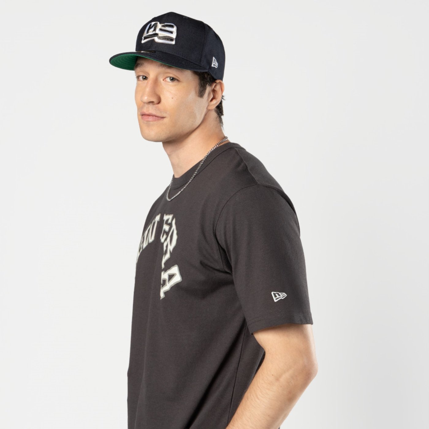 Camiseta New Era Shohei Ochiai x New Era Marrom 4