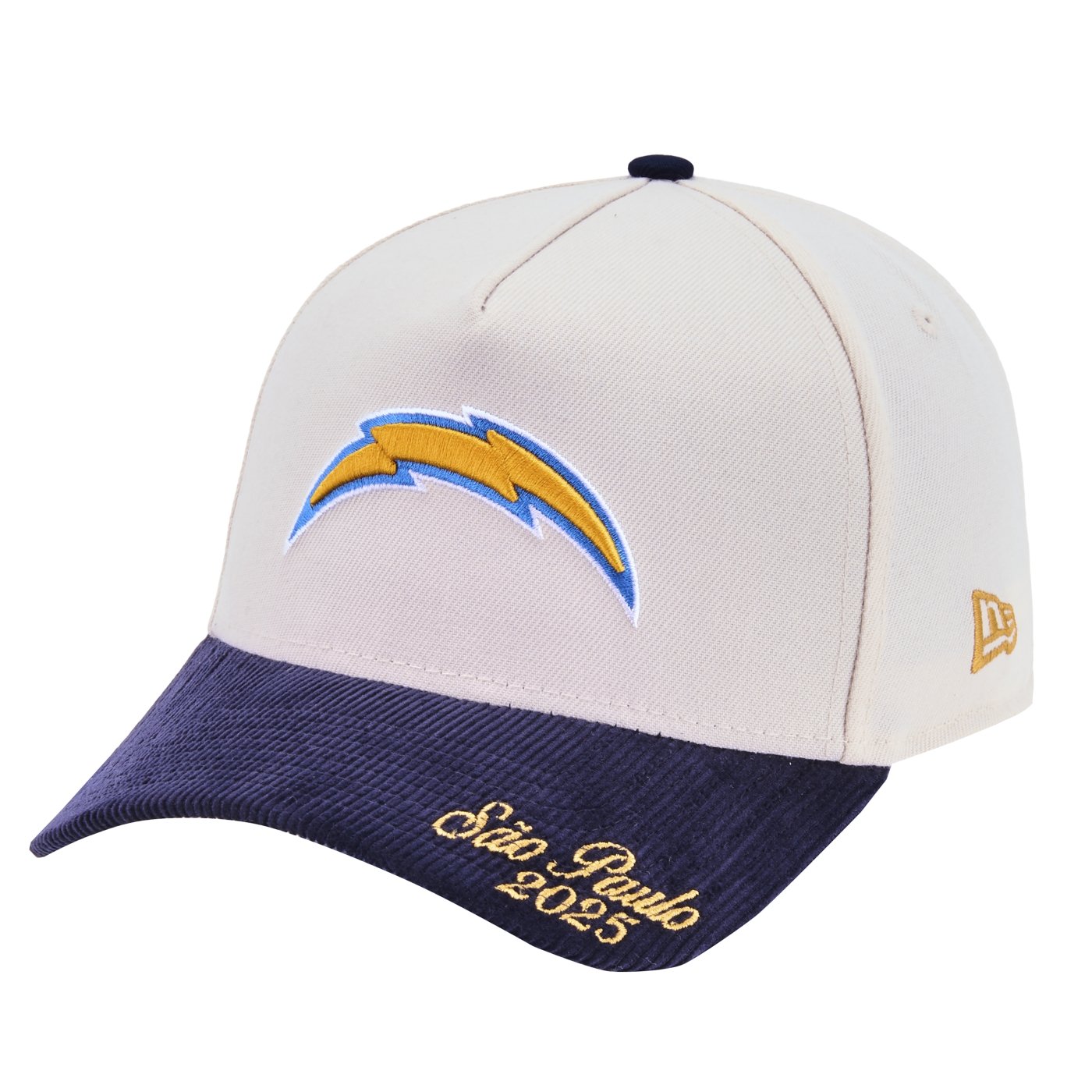 Boné New Era 9FORTY A-Frame Los Angeles Chargers NFL Game 2025 Off White/Azul 1