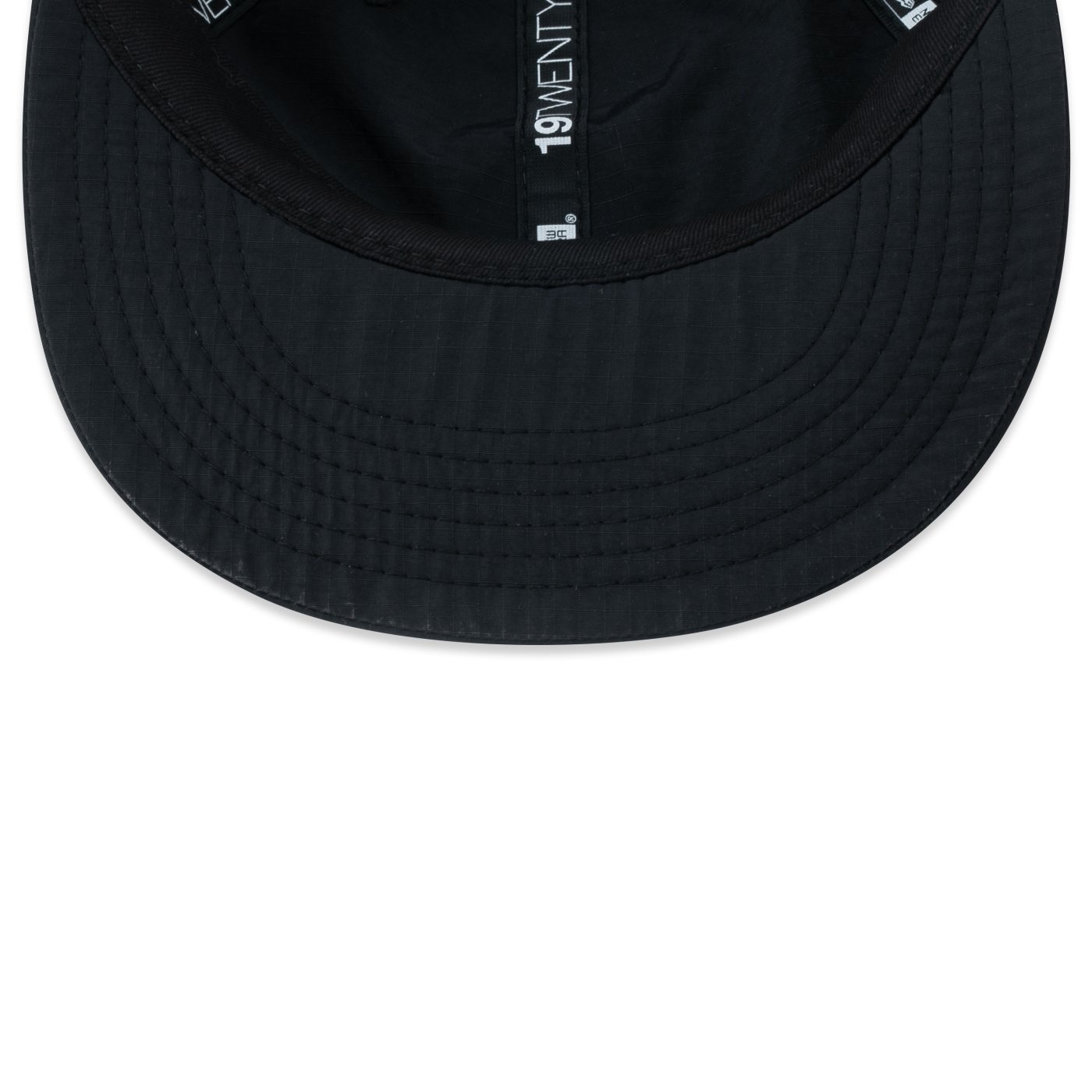 Bone New Era 19TWENTY X Chilli Beans Preto Preto 7