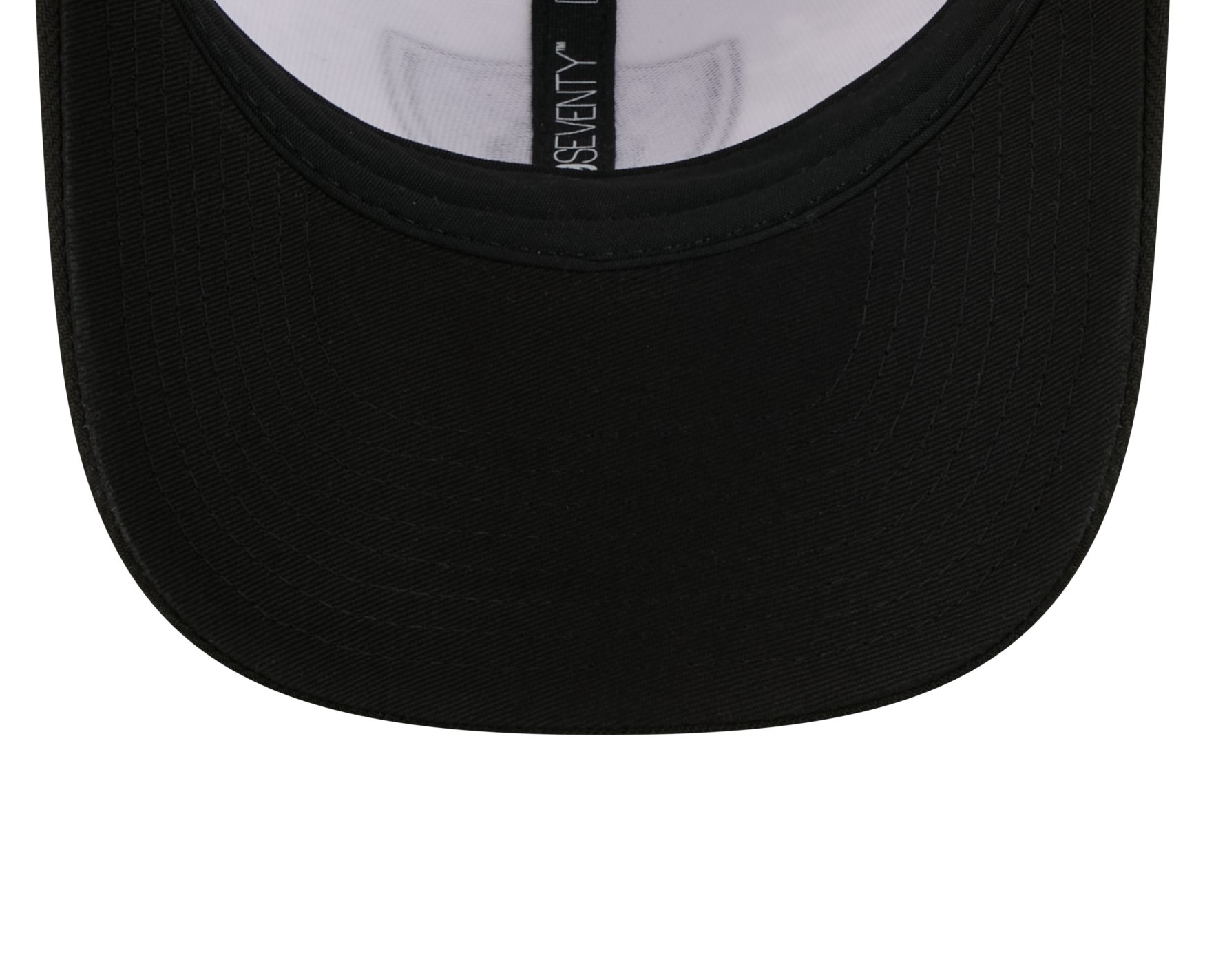 Bone New Era 9SEVENTY Las Vegas Raiders NFL Salute Service 2025 Militar Cinza/Preto 7