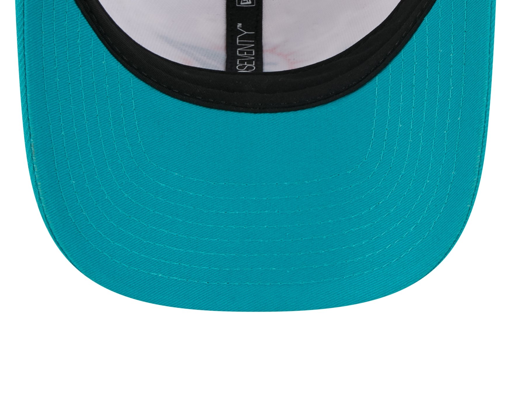 Bone New Era 9SEVENTY Miami Dolphins NFL Salute Service 2025 Verde Cinza/Verde 7