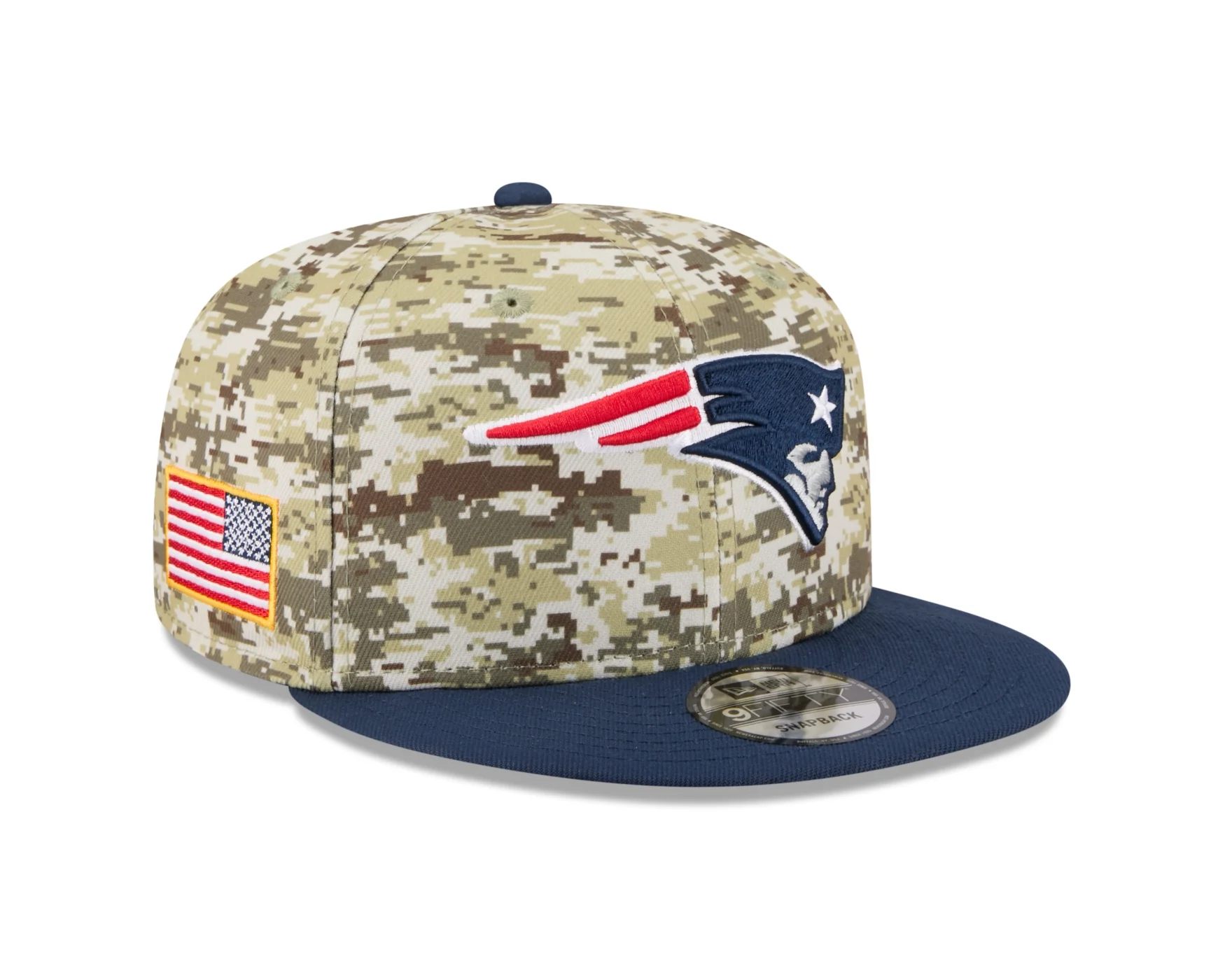 Bone New Era 9FIFTY New England Patriots NFL Salute Service 2025 Militar Militar/Azul 2