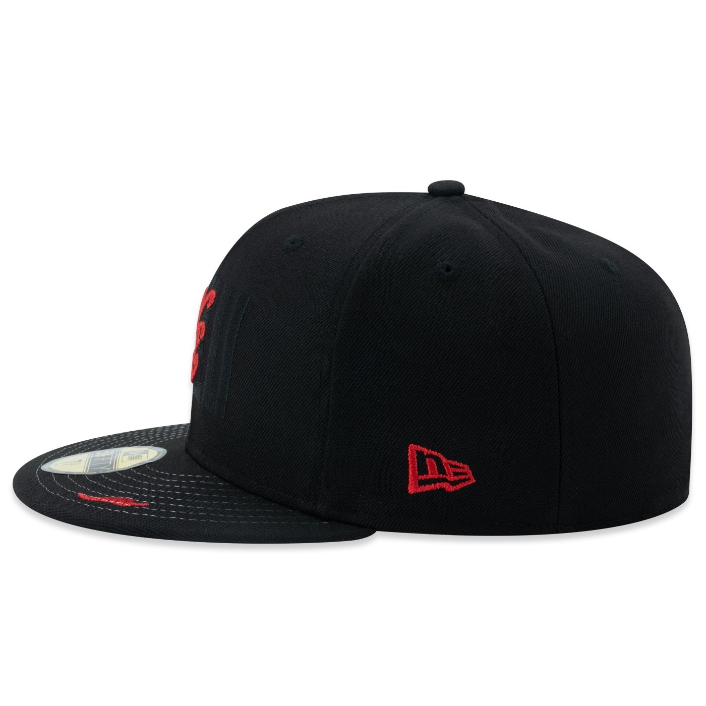 Bone New Era 59FIFTY X Chilli Beans Preto Preto 4