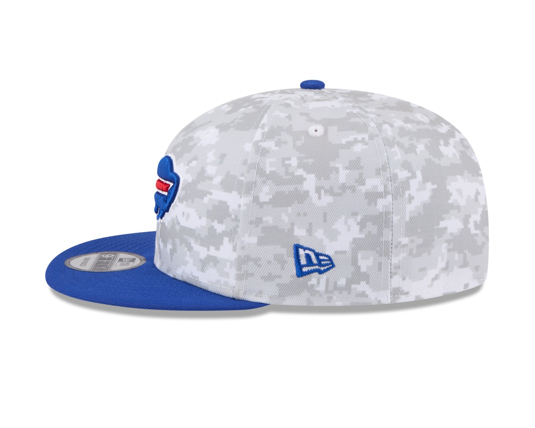 Bone New Era 9FIFTY Buffalo Bills NFL Salute Service 2025 Militar Cinza/Azul 5