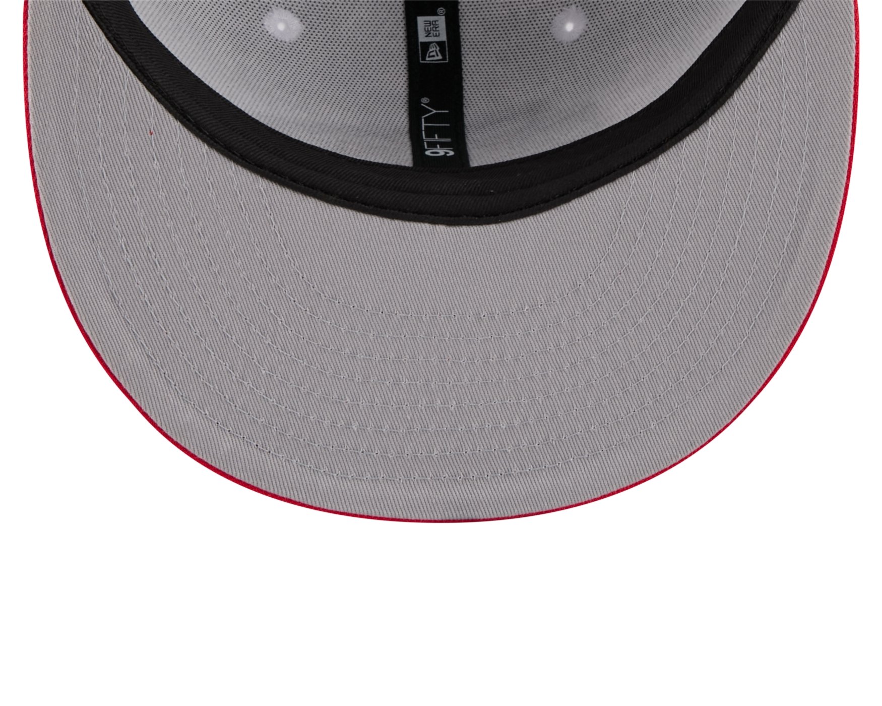 Bone New Era 9FIFTY Kansas City Chiefs NFL Salute Service 2025 Militar Cinza/Vermelho 7