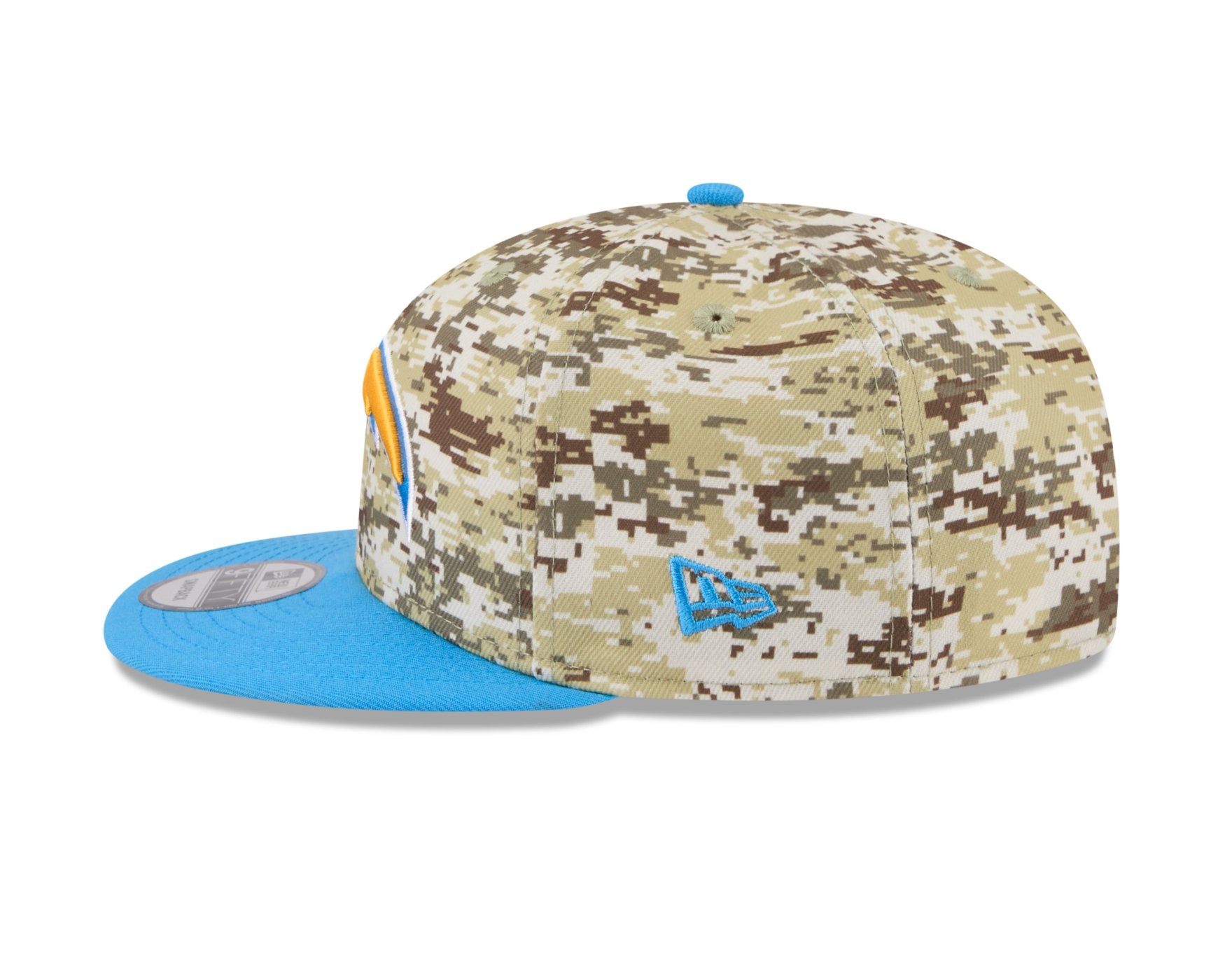 Bone New Era 9FIFTY Los Angeles Chargers NFL Salute Service 2025 Militar Bege/Azul 5