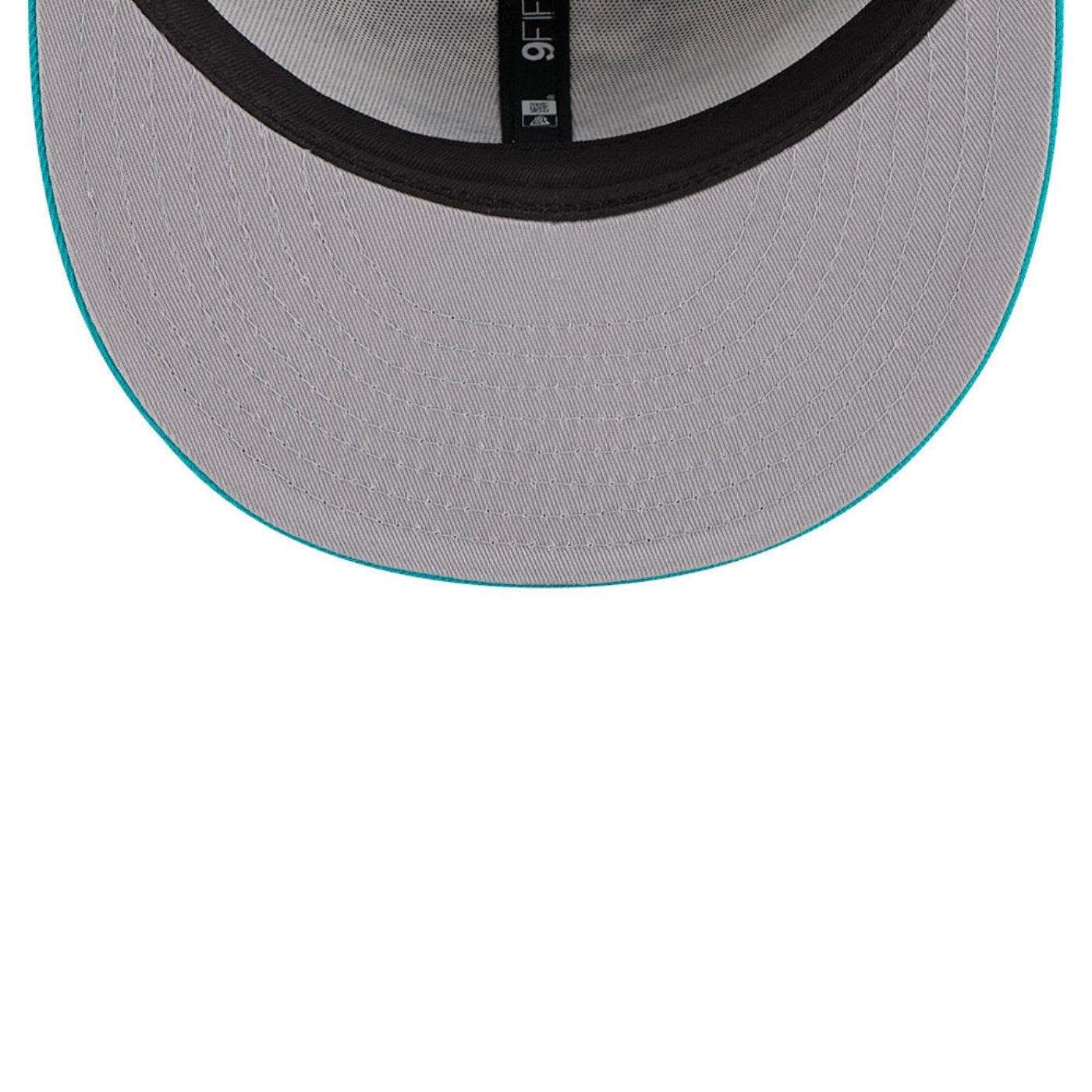 Bone New Era 9FIFTY Miami Dolphins NFL Salute Service 2025 Militar Militar/Verde 7