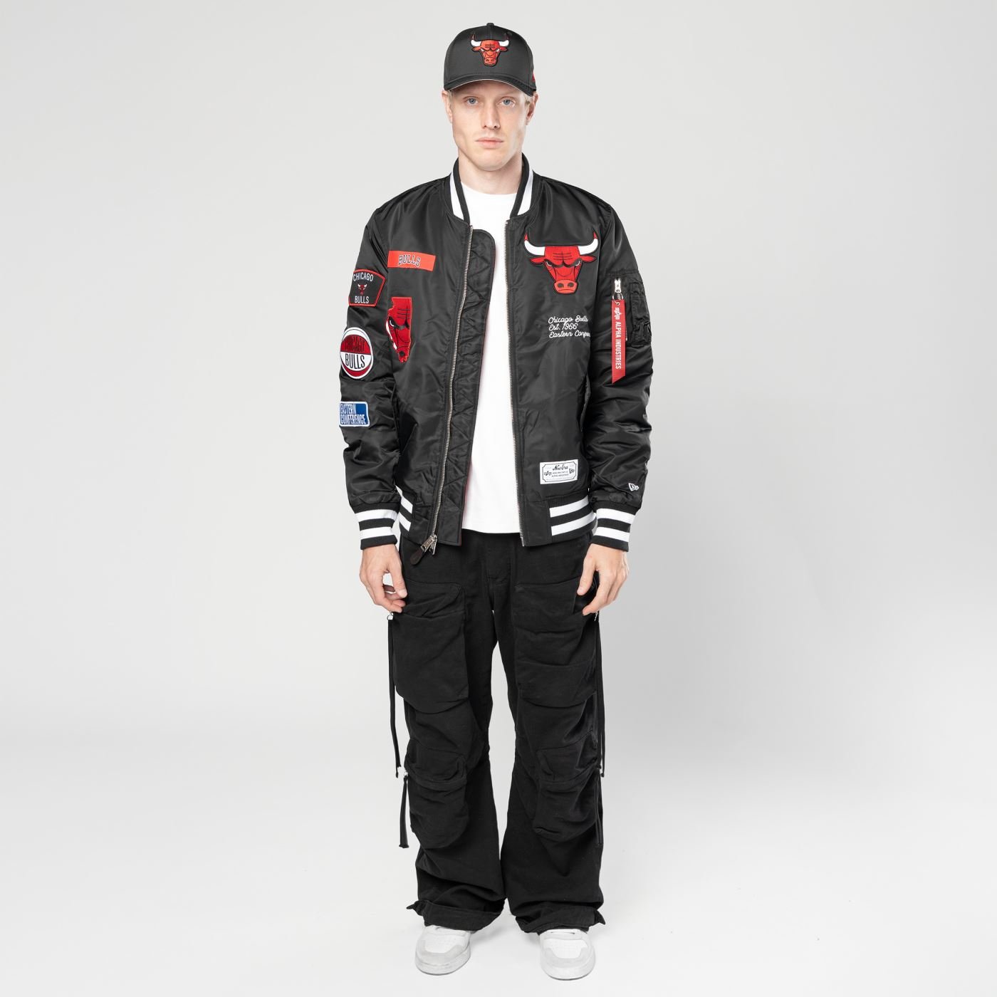 Jaqueta New Era Bomber Chicago Bulls NBA Preto Preto 5