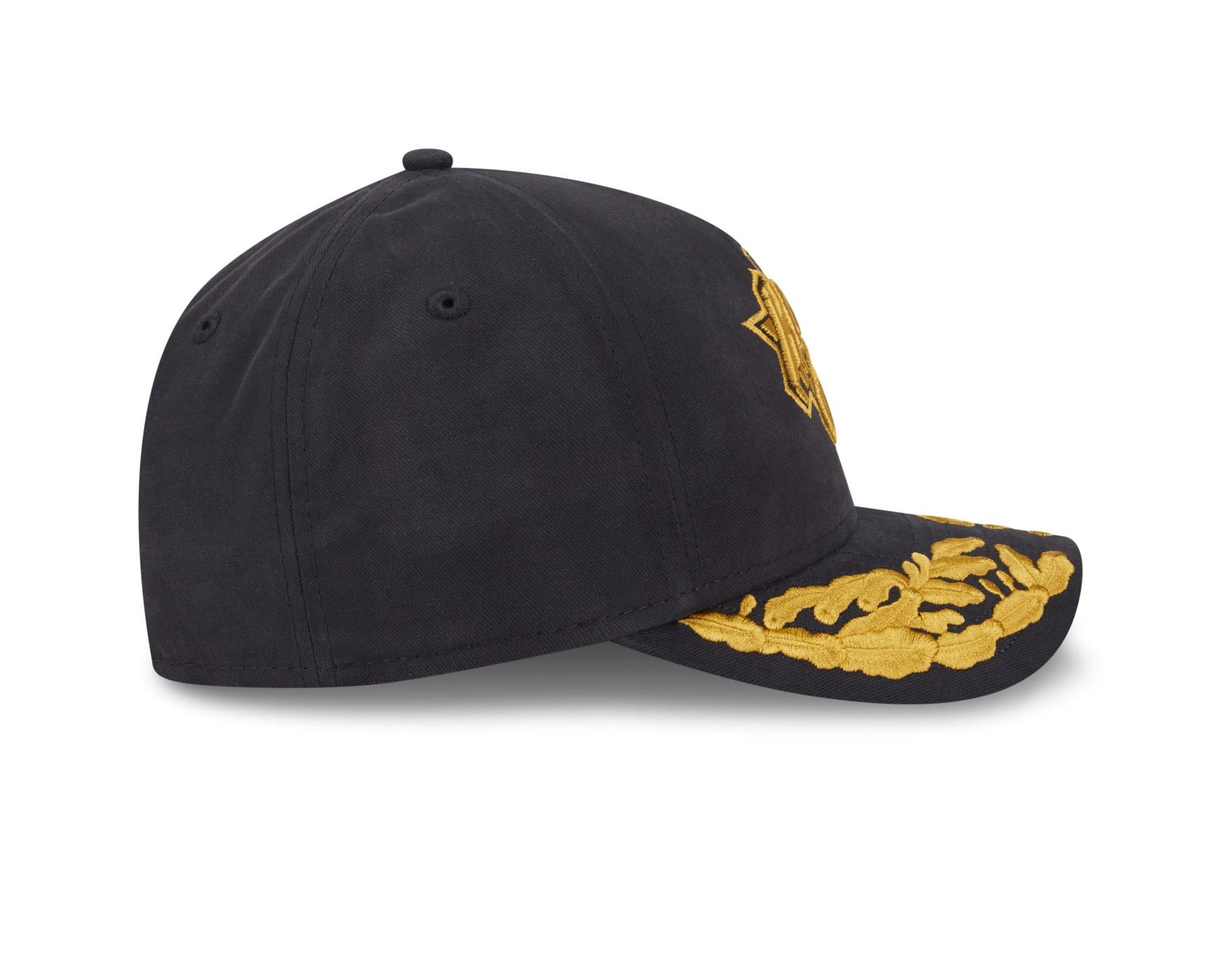 Bone New Era 9FORTY M-CROWN New York Knicks NBA x Alpha Industries Preto Preto 6