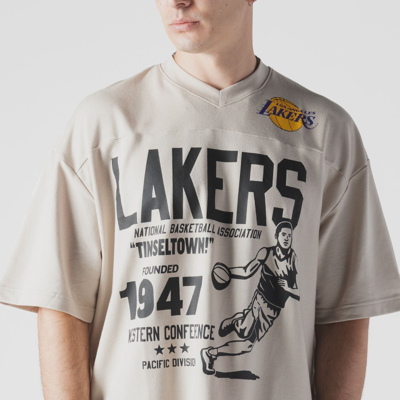 Camiseta New Era Oversize Los Angeles Lakers NBA Bege Bege 3