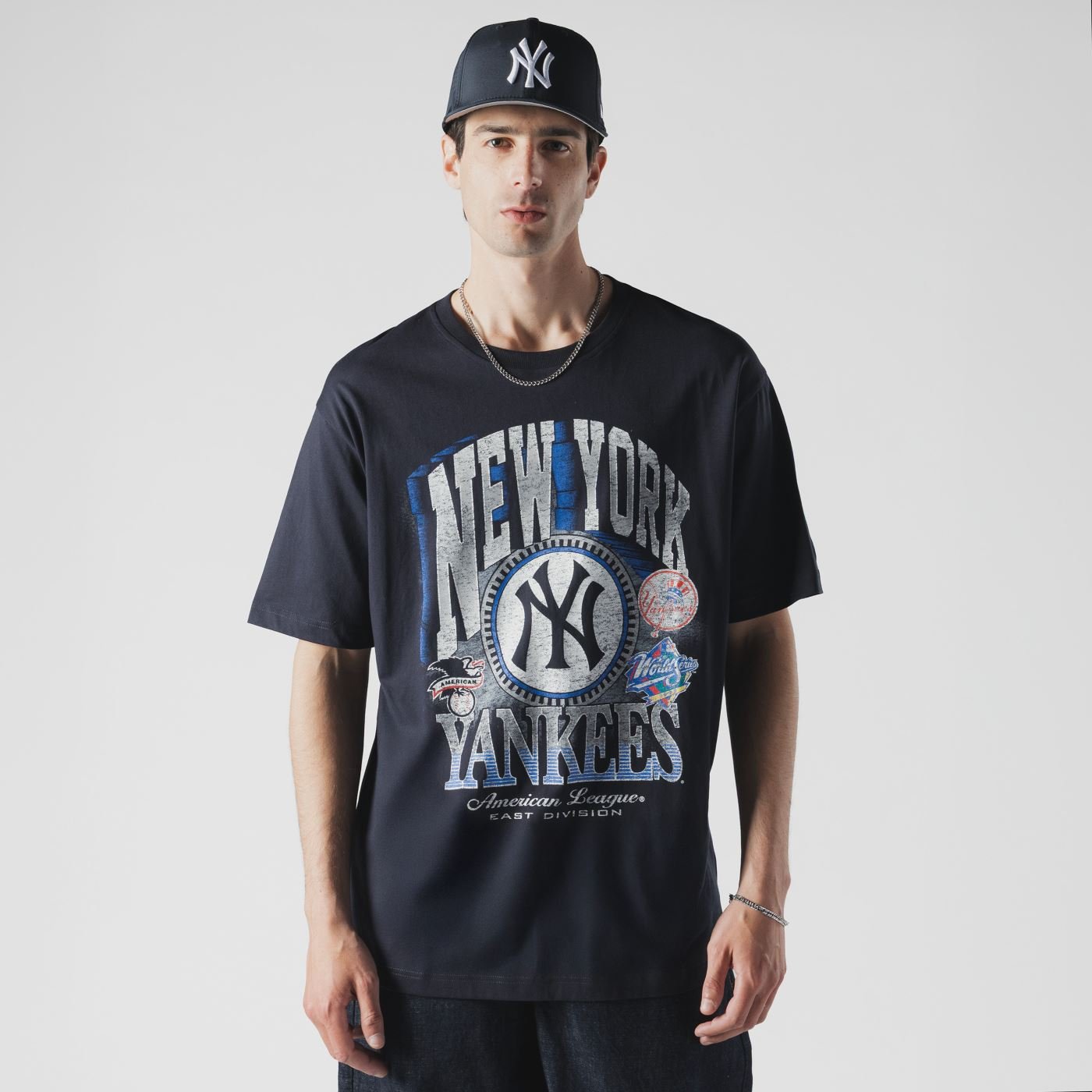 Camiseta New Era Oversize New York Yankees MLB Marinho