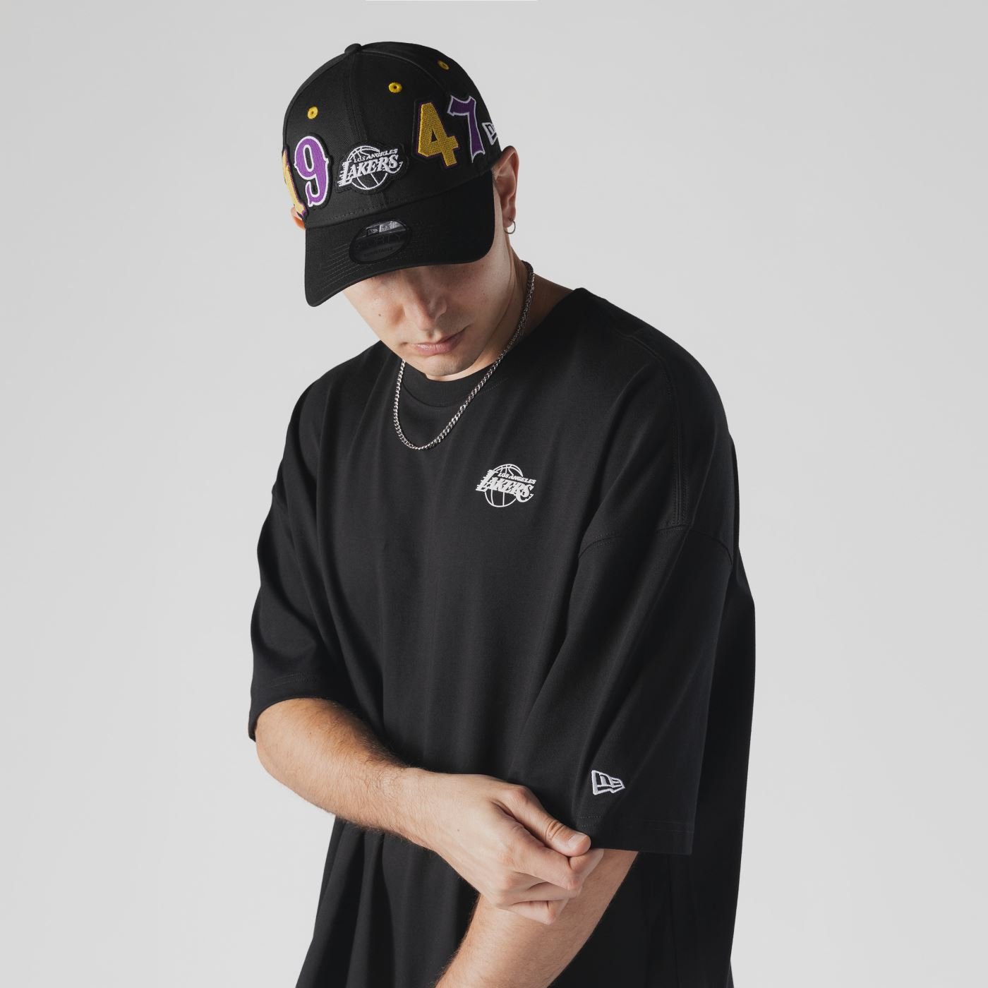 Camiseta New Era Oversize Los Angeles Lakers NBA Preto Preto 3