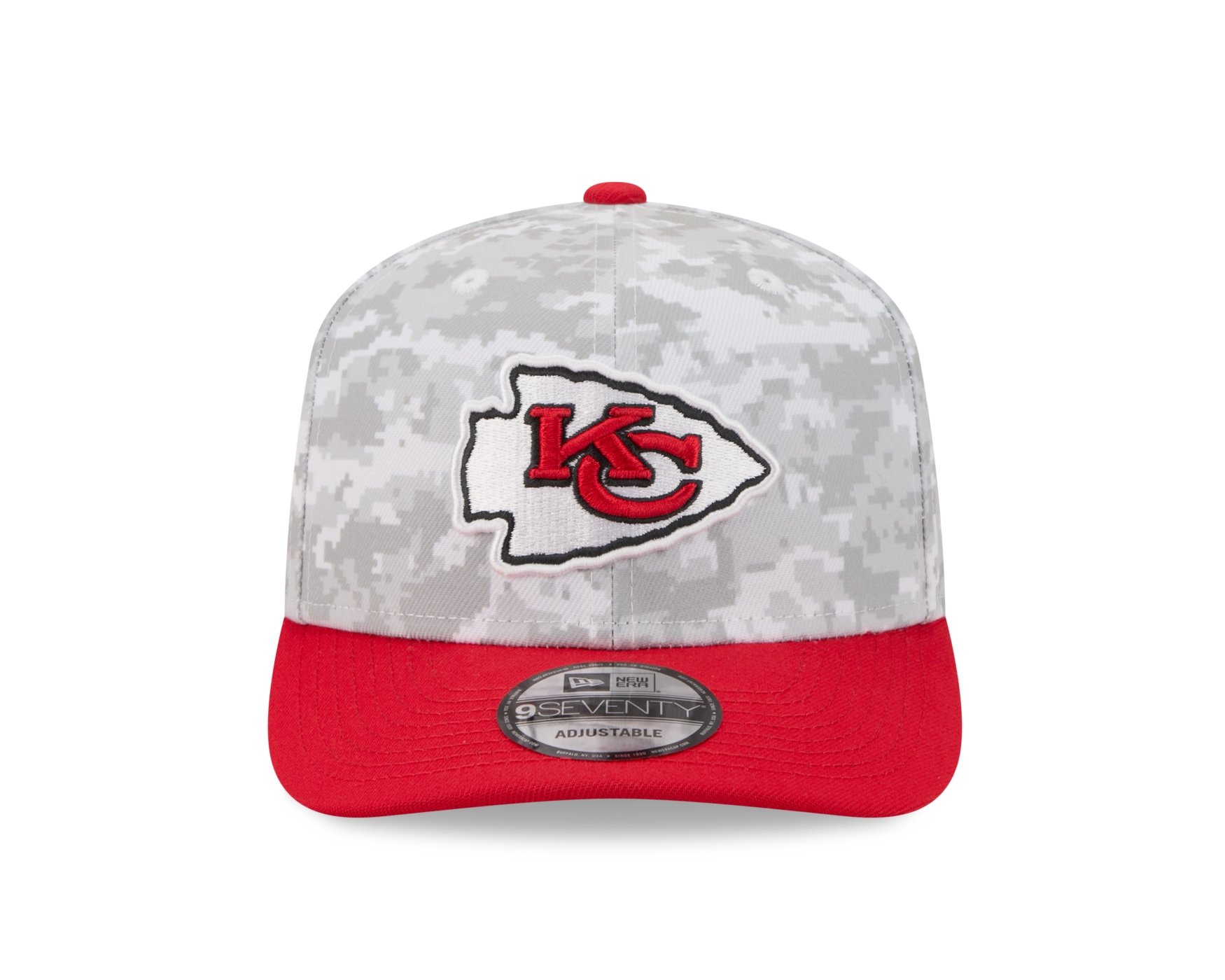 Bone New Era 9SEVENTY Kansas City Chiefs NFL Salute Service 2025 Militar Cinza/Vermelho 2