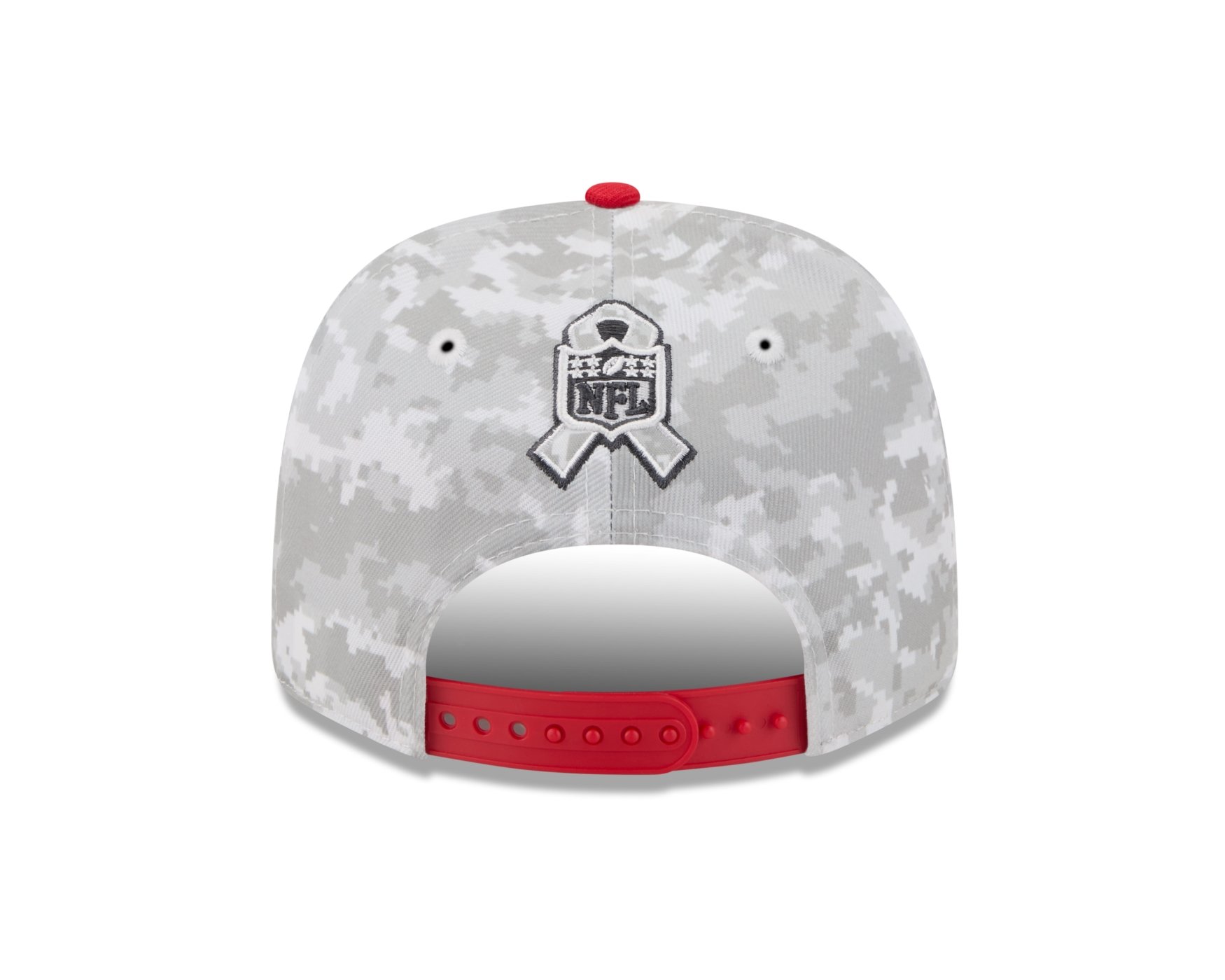 Bone New Era 9SEVENTY Kansas City Chiefs NFL Salute Service 2025 Militar Cinza/Vermelho 4